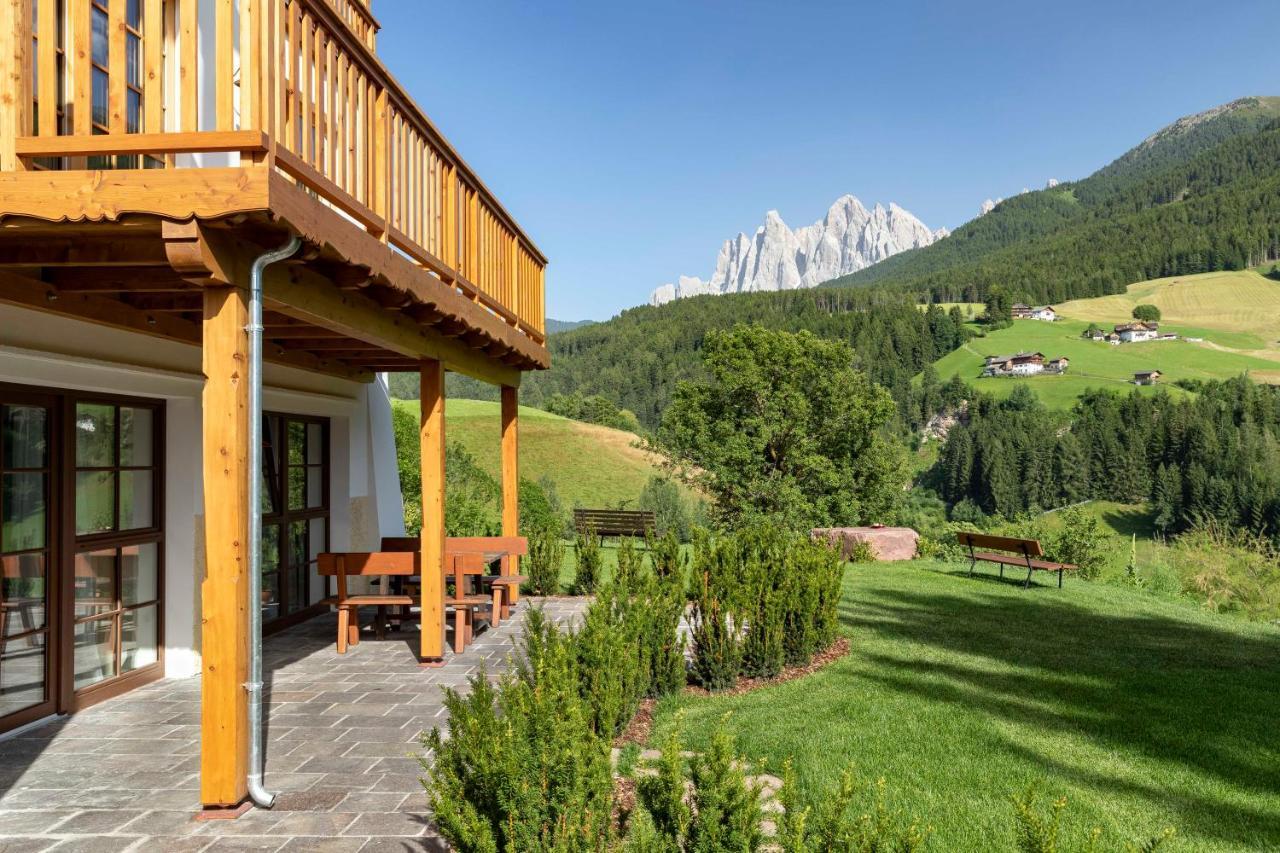 Villa Messner ฟูเนส ภายนอก รูปภาพ